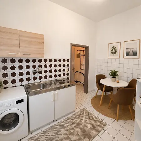Seibel's - Small Krefeld-city Apartment *